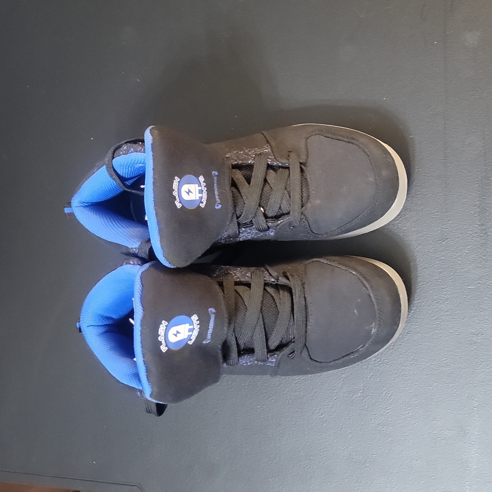 Flash light shoes.